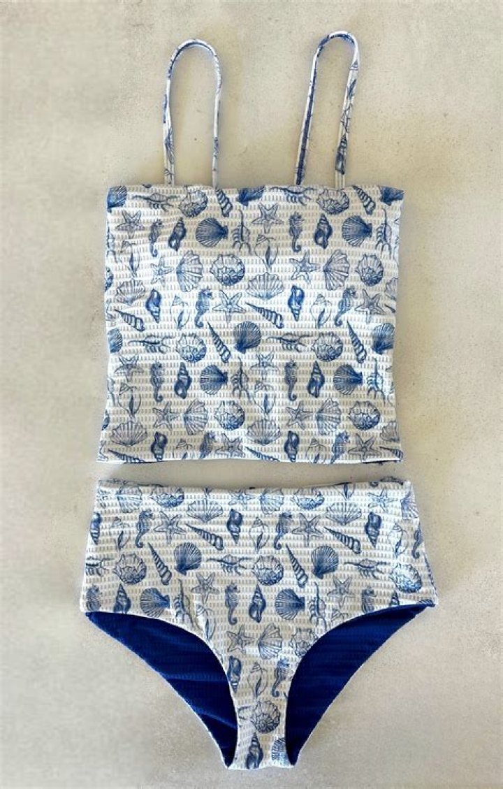 2023 Diane Von Furstenberg Swimsuit: Stylish And Flattering Beachwear