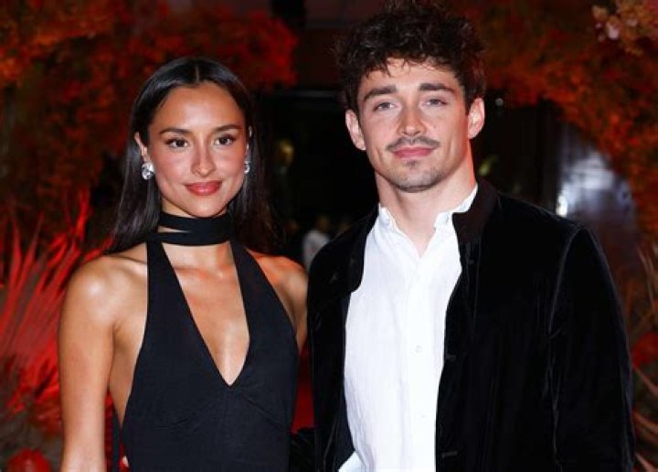 Discover Alexandra Saint Mleux's Height: Uncovering The Model's Dimensions