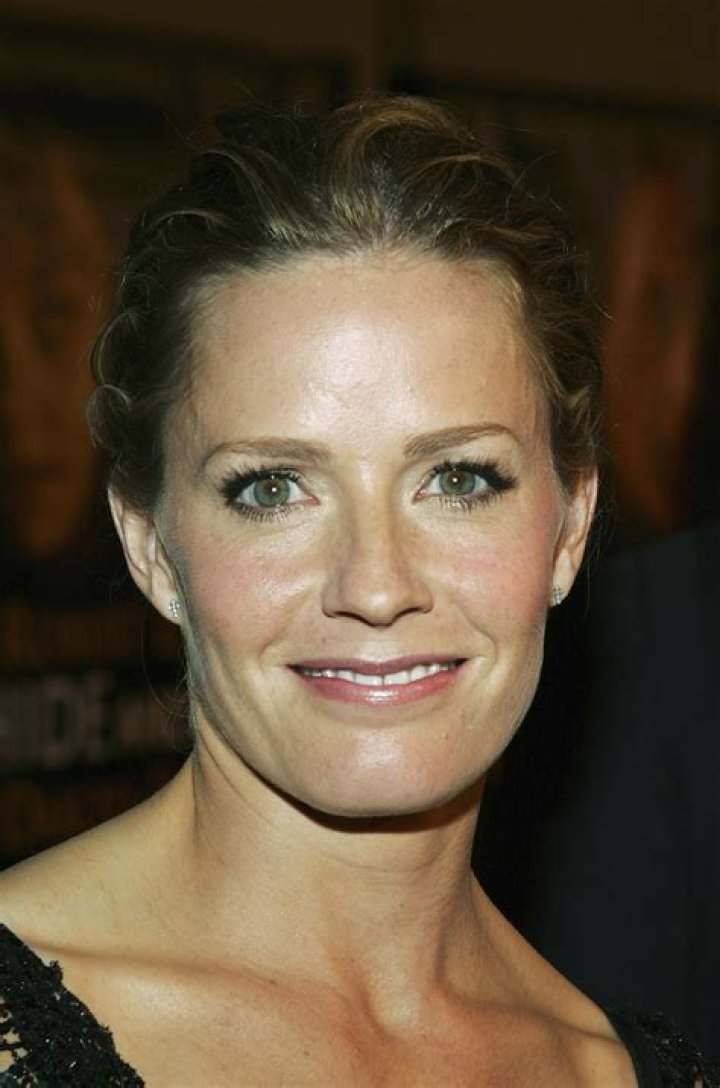 Elizabeth Shue Collaborates With Renowned Partners For Extraordinary Projects
