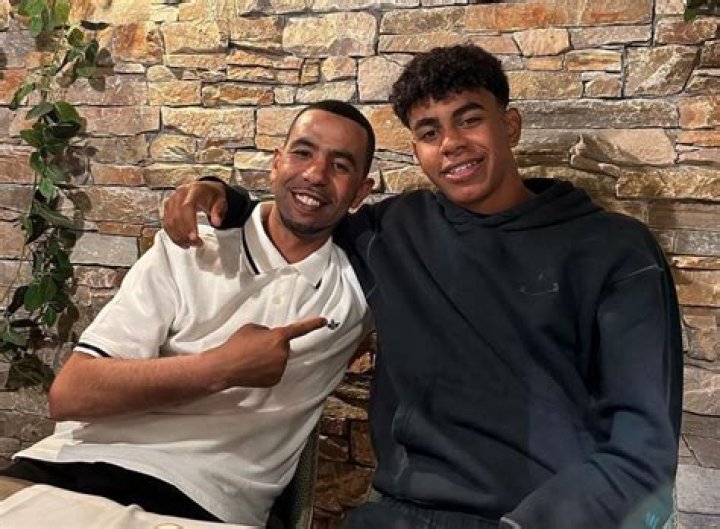 How Tall Is Mounir Nasraoui?