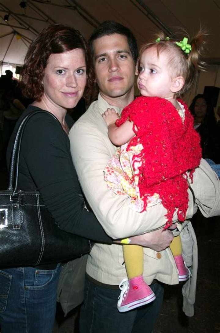 Molly Ringwald's Sibling: A Close-Knit Family Bond