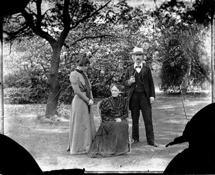 Olivia Susan Henman: Renowned Photographer And Educator