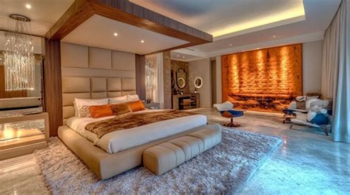 Peek Inside: Barron Trump's Luxurious Bedroom At The White House