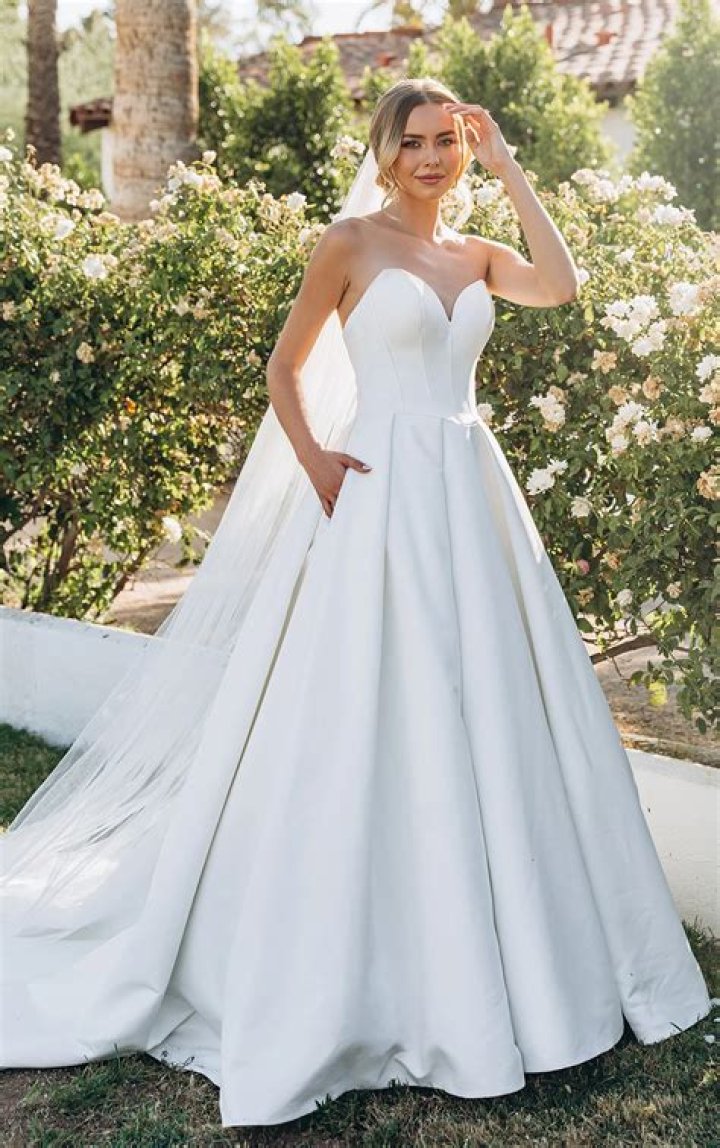 Sabrina Wedding Dress: A Timeless Choice For Elegant Brides