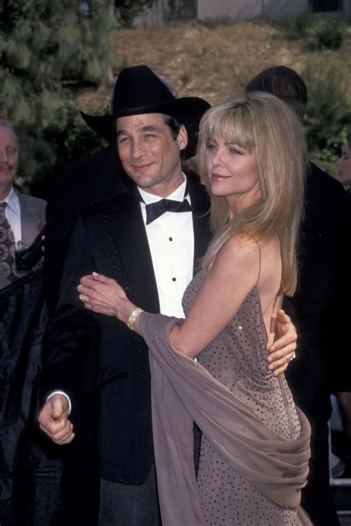 The Complete History Of Lisa Hartman Black's Marriages