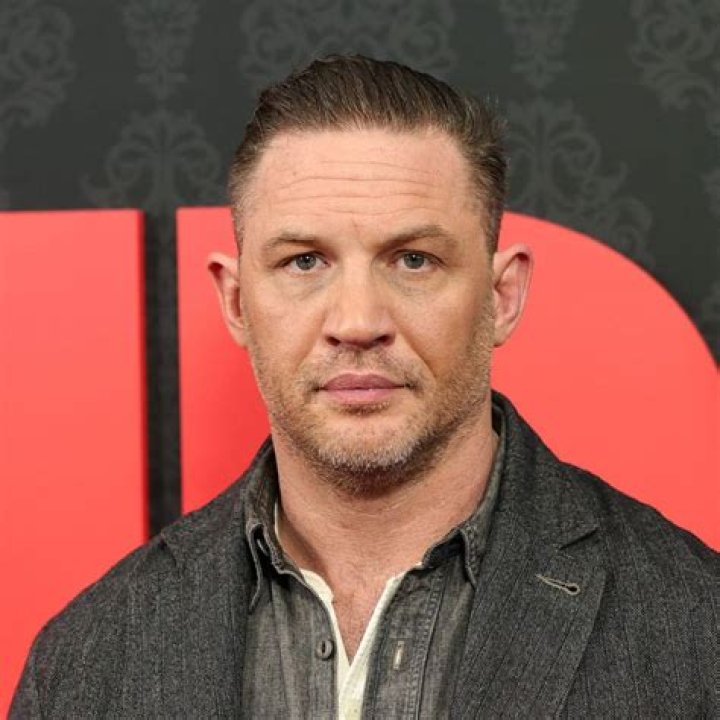 Tom Hardy's Love Life: Unveiling His Relationships