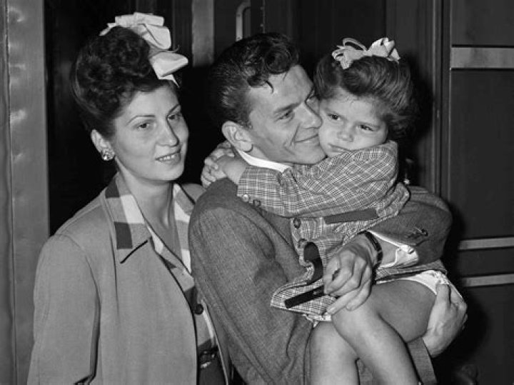 Unraveling The Connection: Are Frank And Nancy Sinatra Related?