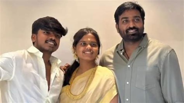 Vijay Sethupathi Enjoys Family Time: A Peek Into His Personal Life