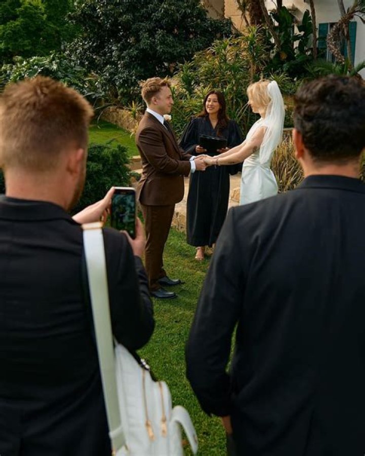 Who Is Shayne From Smosh Married To?